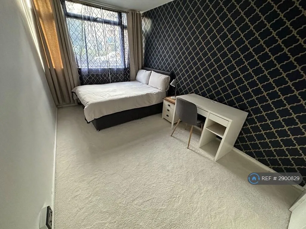 1 bedroom flat share for rent