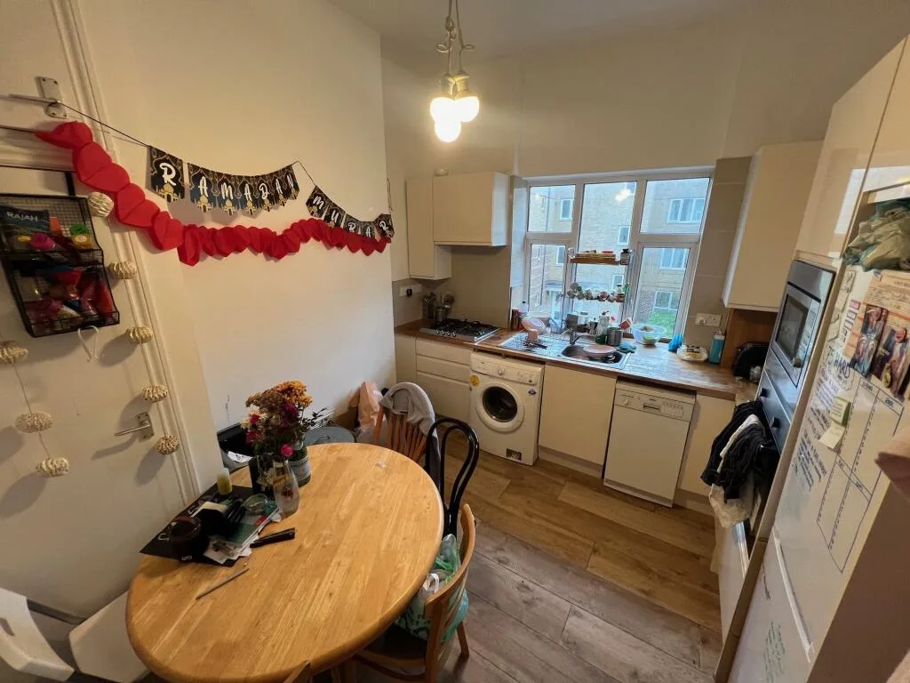 4 bedroom flat for rent