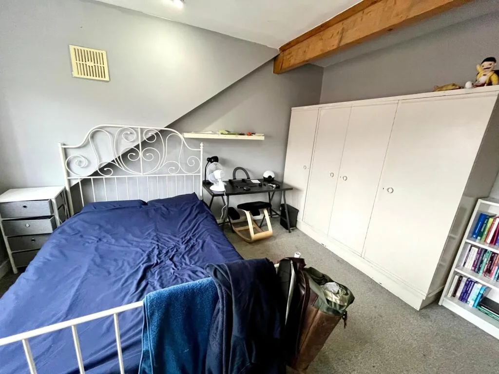 1 bedroom house share for rent