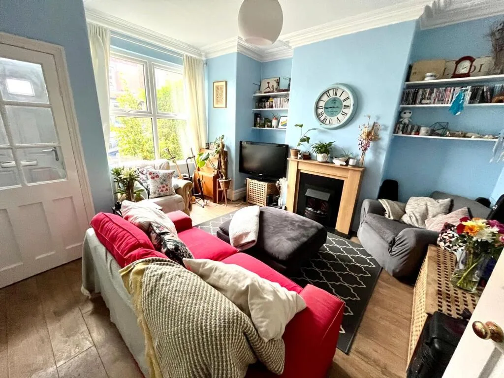 1 bedroom house share for rent