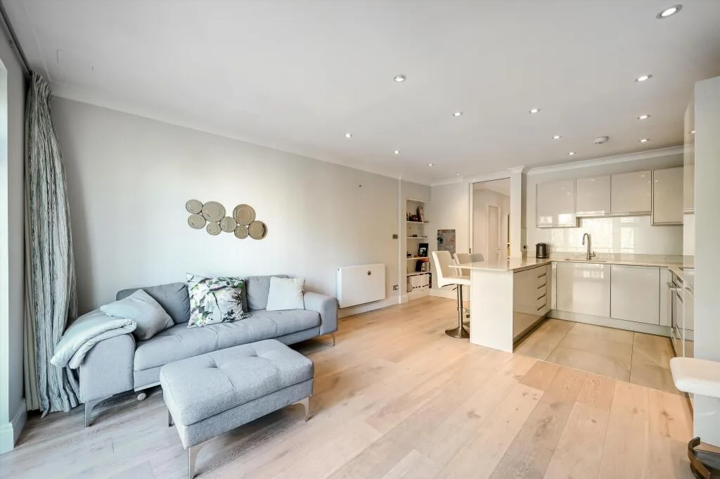 2 bedroom flat for rent