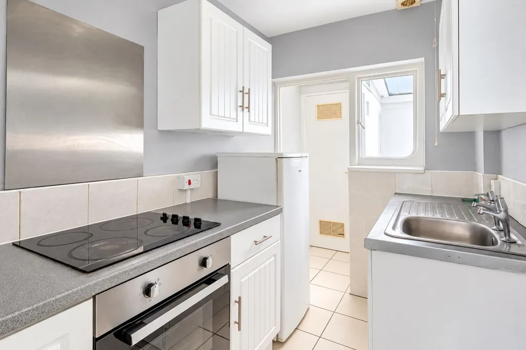 4 bedroom terraced house for rent