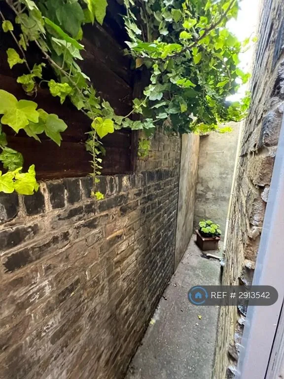 1 bedroom terraced house for rent
