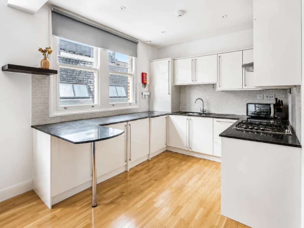 3 bedroom flat for rent