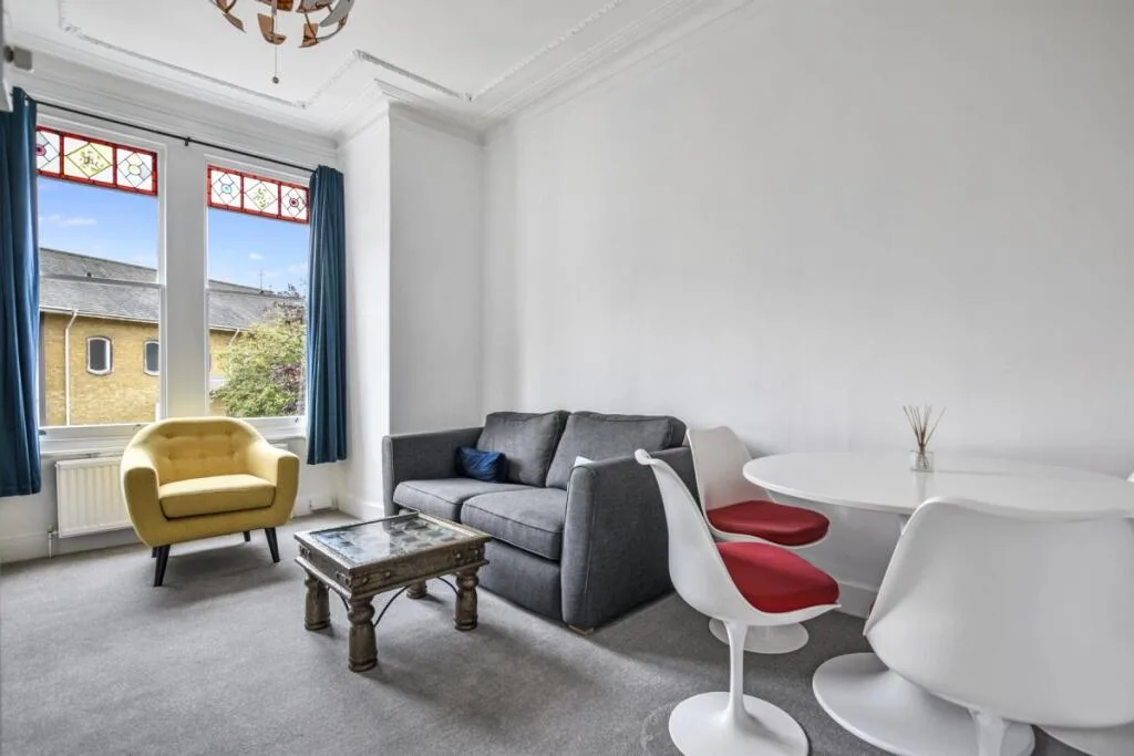 2 bedroom flat for rent