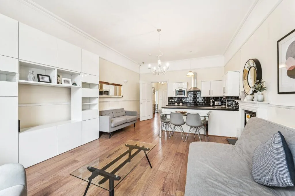 2 bedroom flat for rent