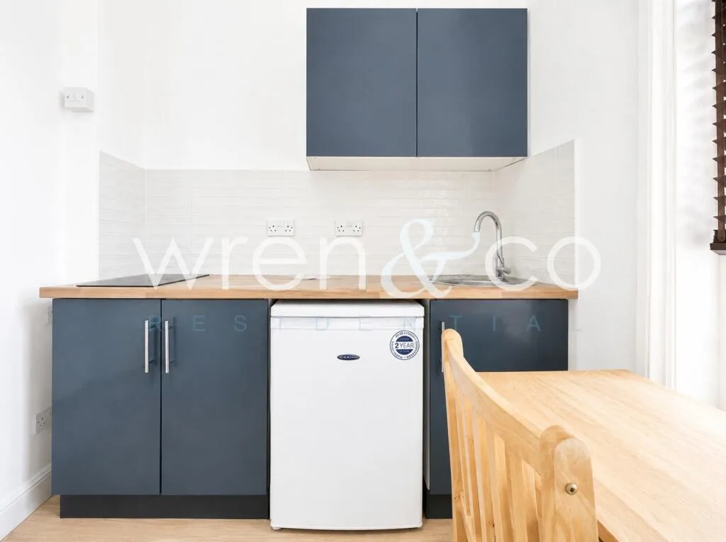 Studio flat for rent