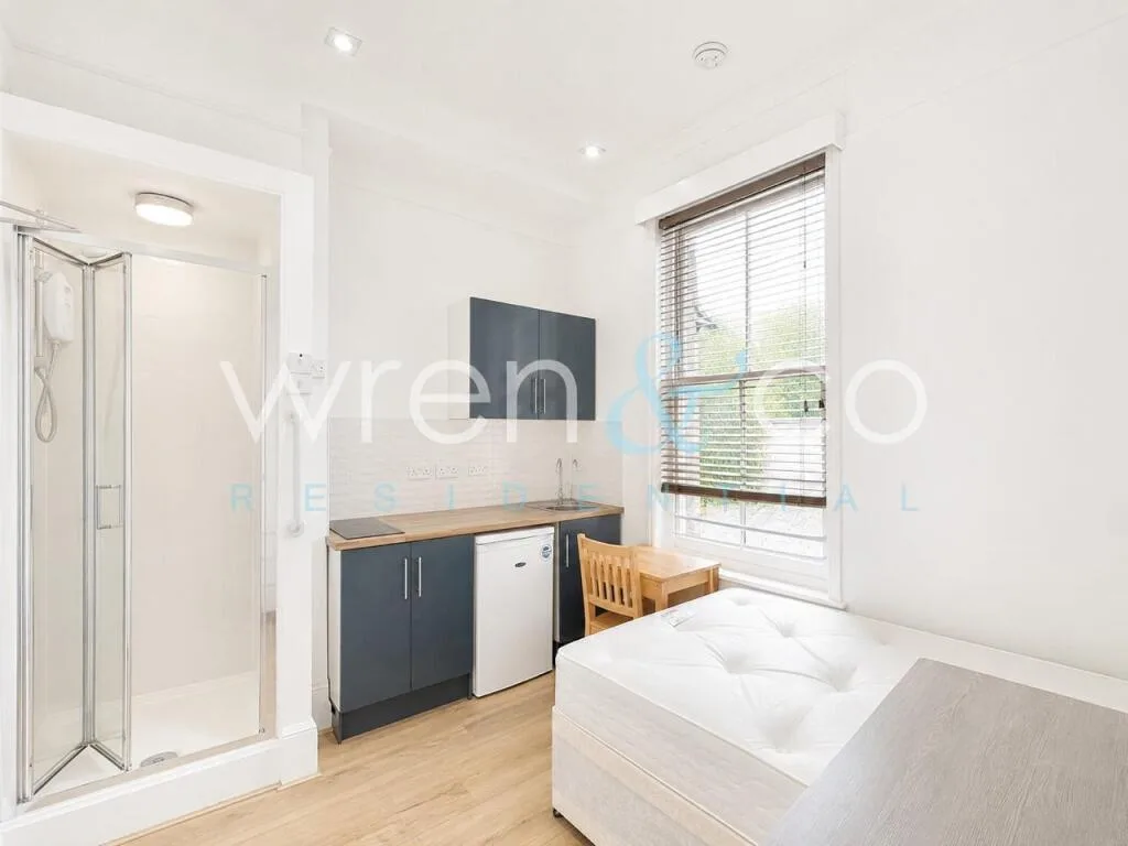 Studio flat for rent