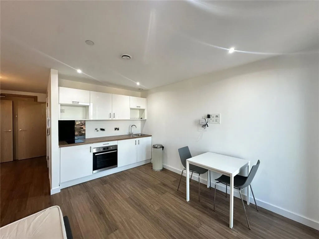 Studio apartment for rent