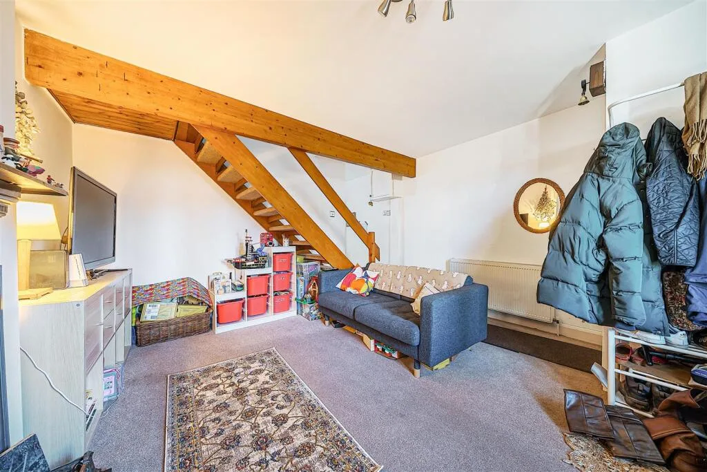 2 bedroom terraced house for rent