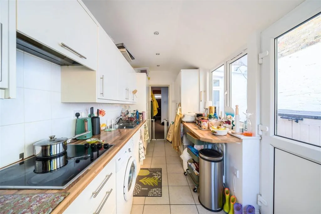 2 bedroom terraced house for rent
