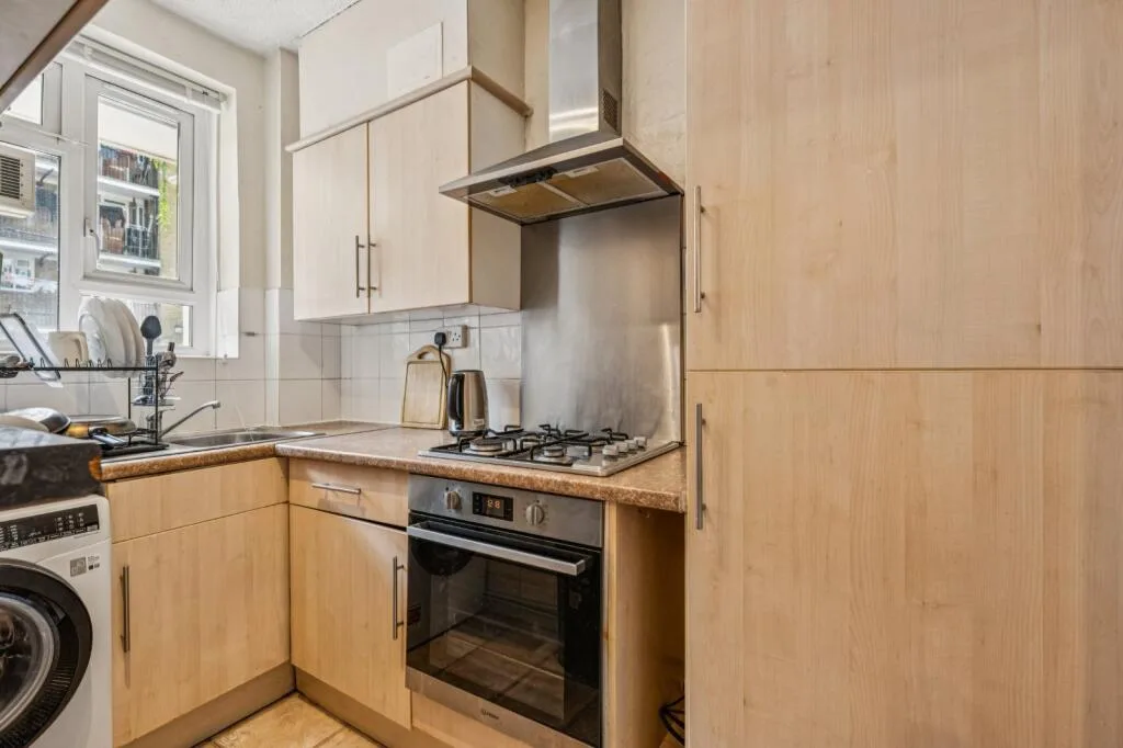 3 bedroom flat for rent