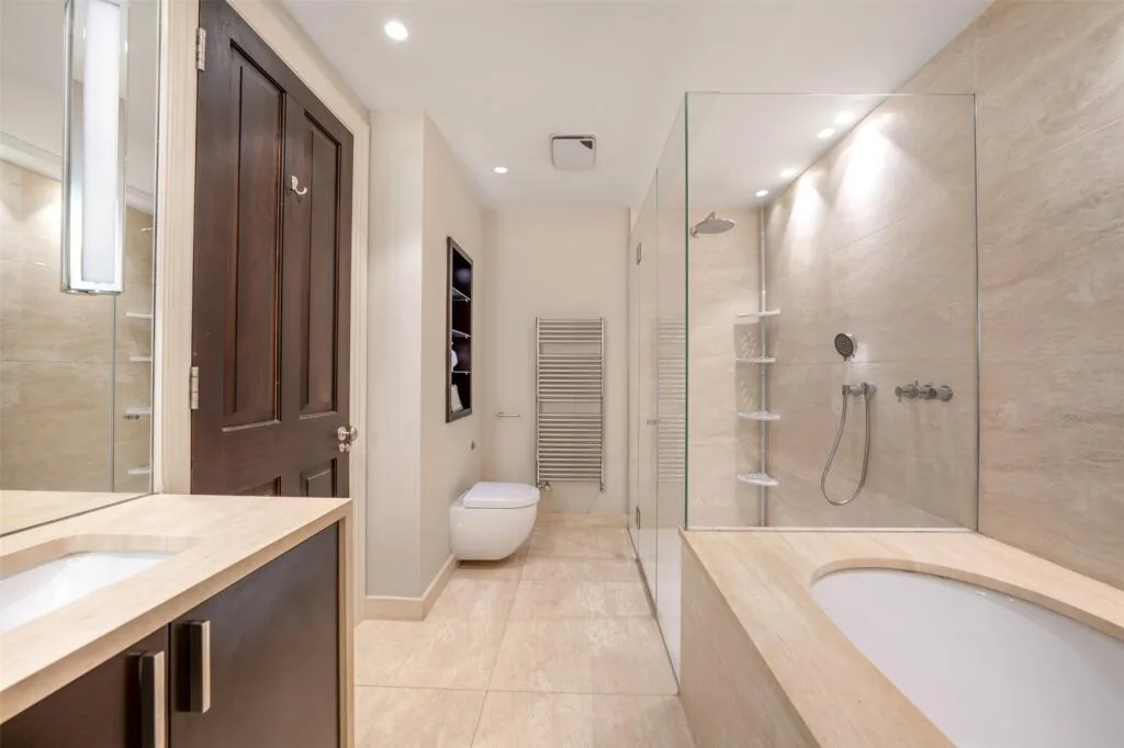 3 bedroom flat for rent