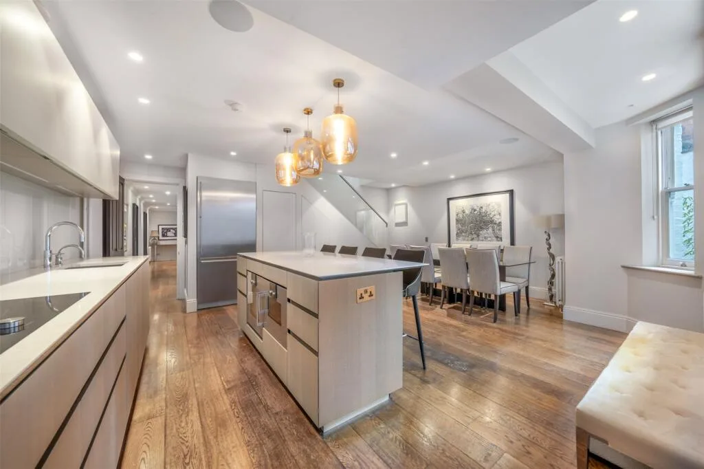 3 bedroom flat for rent