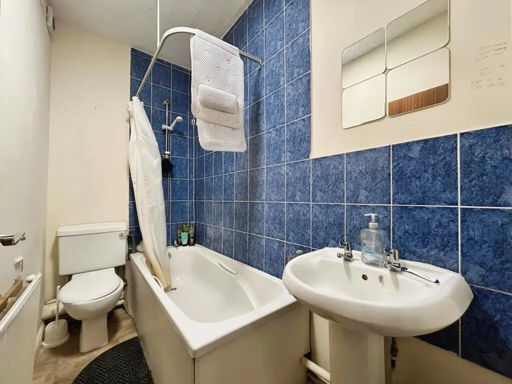 1 bedroom house for rent