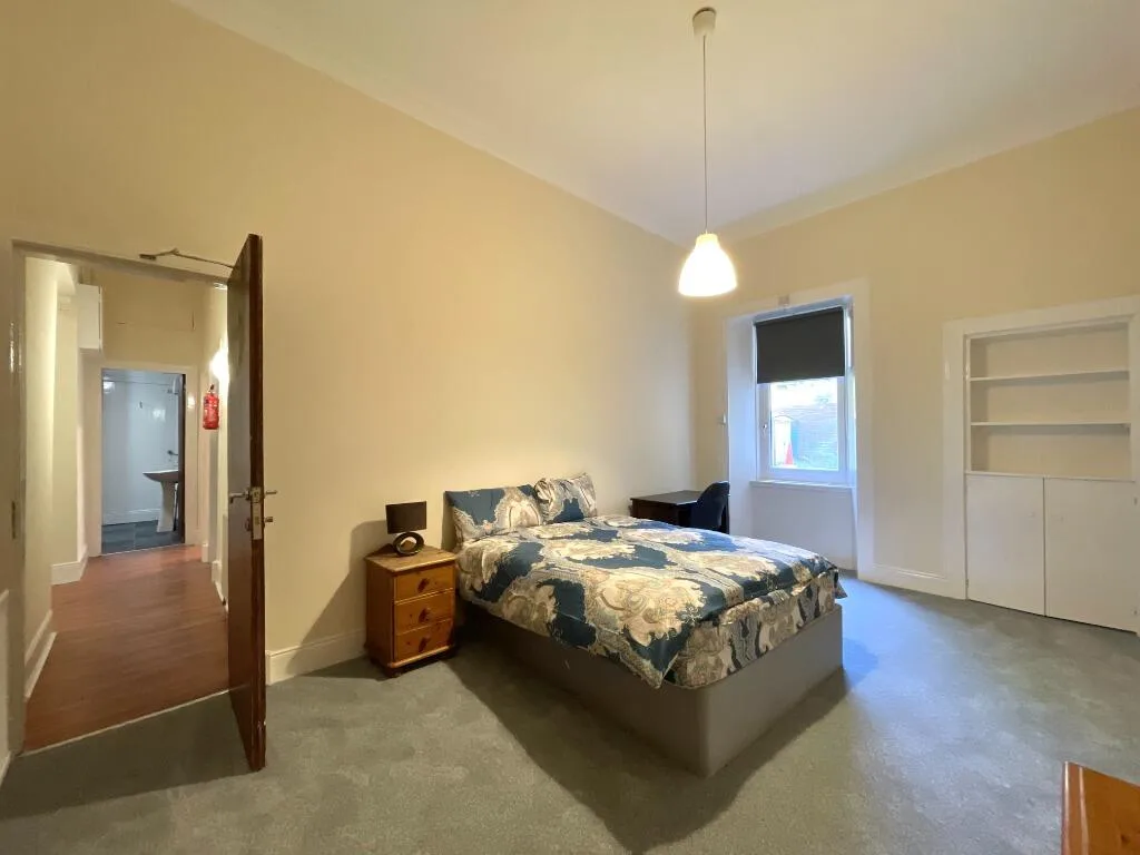 4 bedroom flat for rent