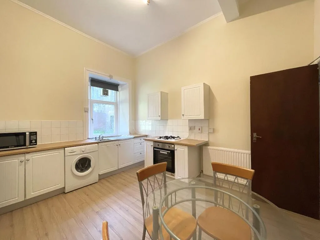 4 bedroom flat for rent