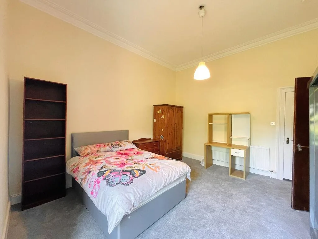 4 bedroom flat for rent