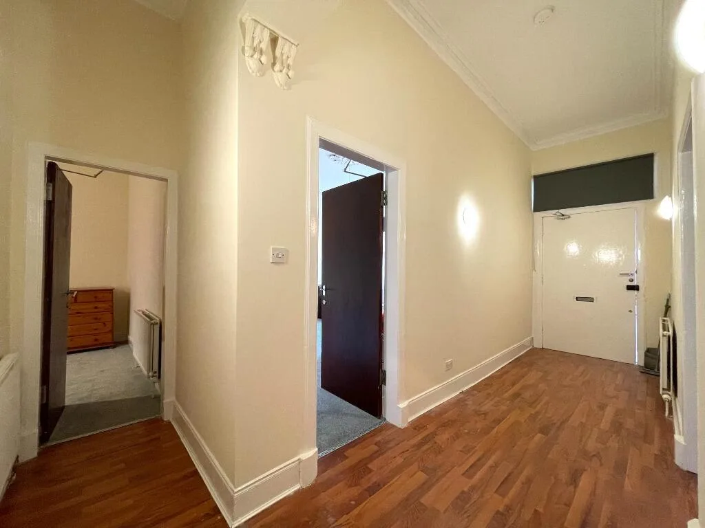 4 bedroom flat for rent