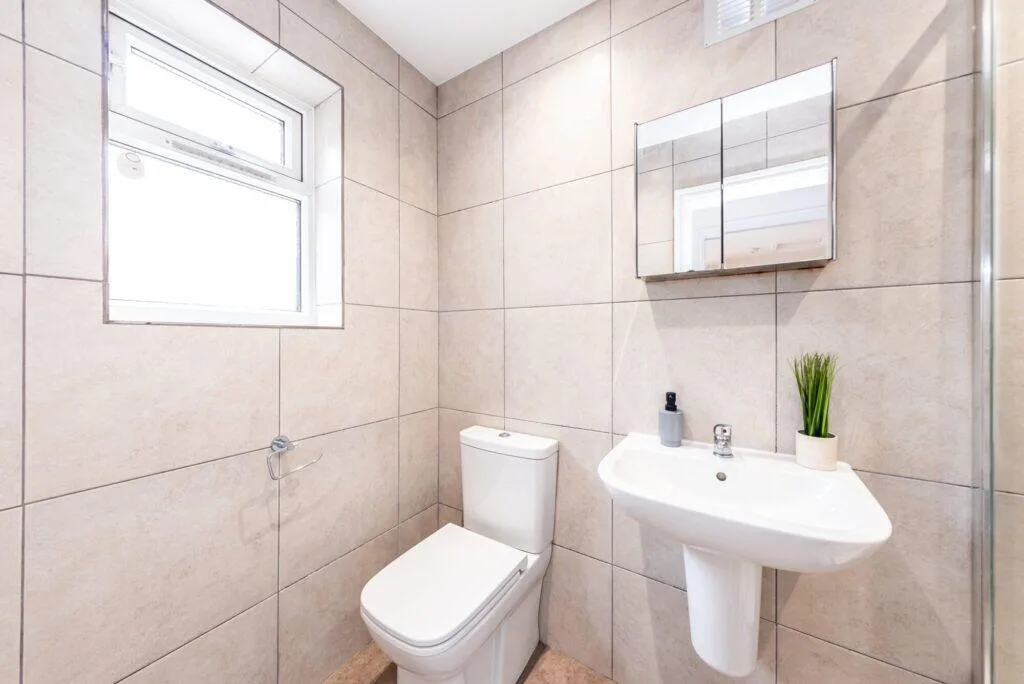 4 bedroom terraced house for rent