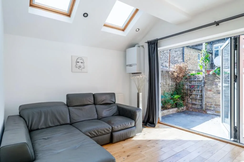 2 bedroom flat for rent