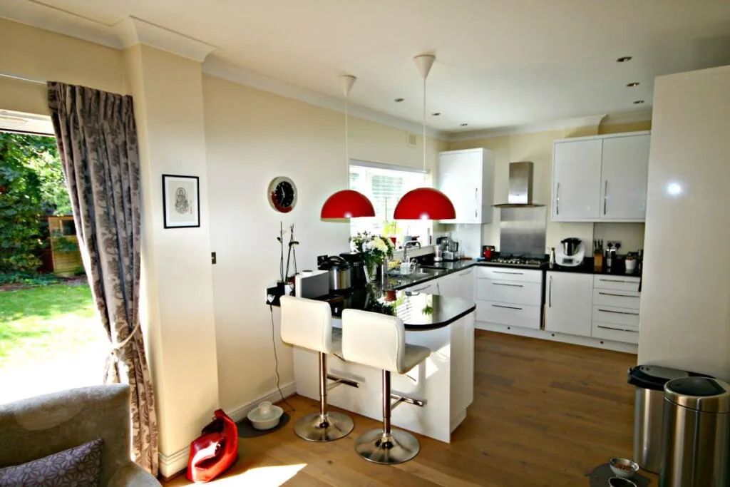 3 bedroom flat for rent