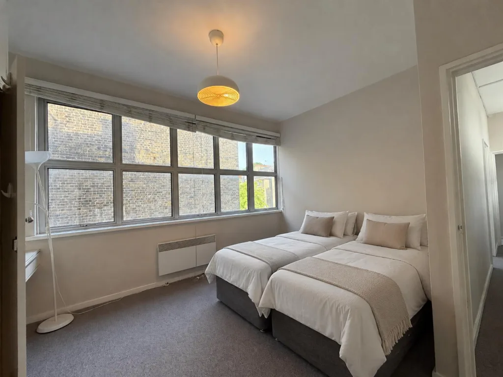 4 bedroom flat for rent
