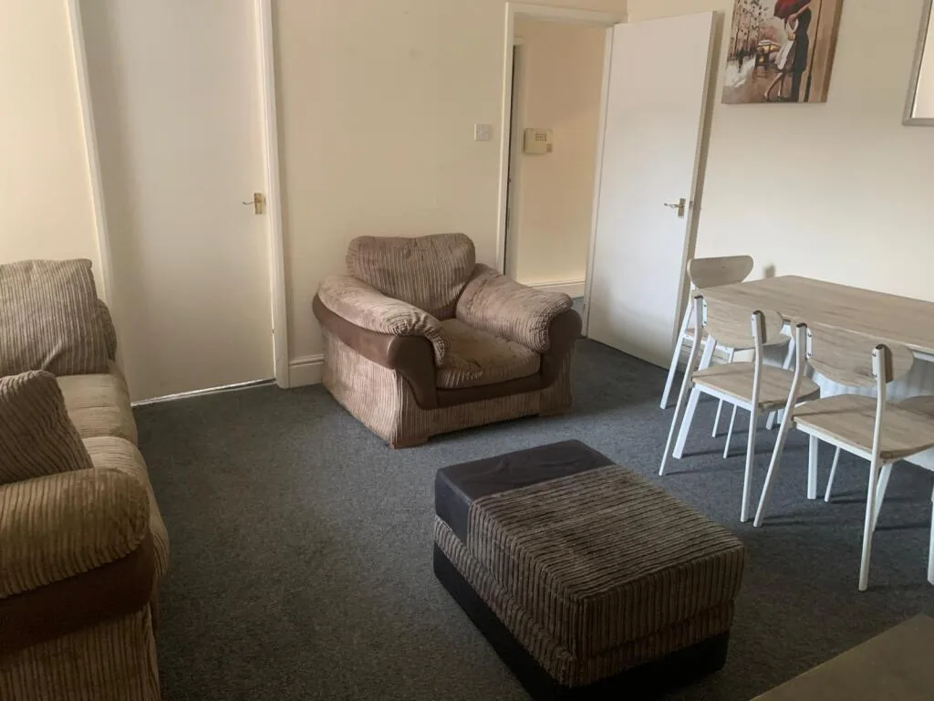 2 bedroom flat for rent