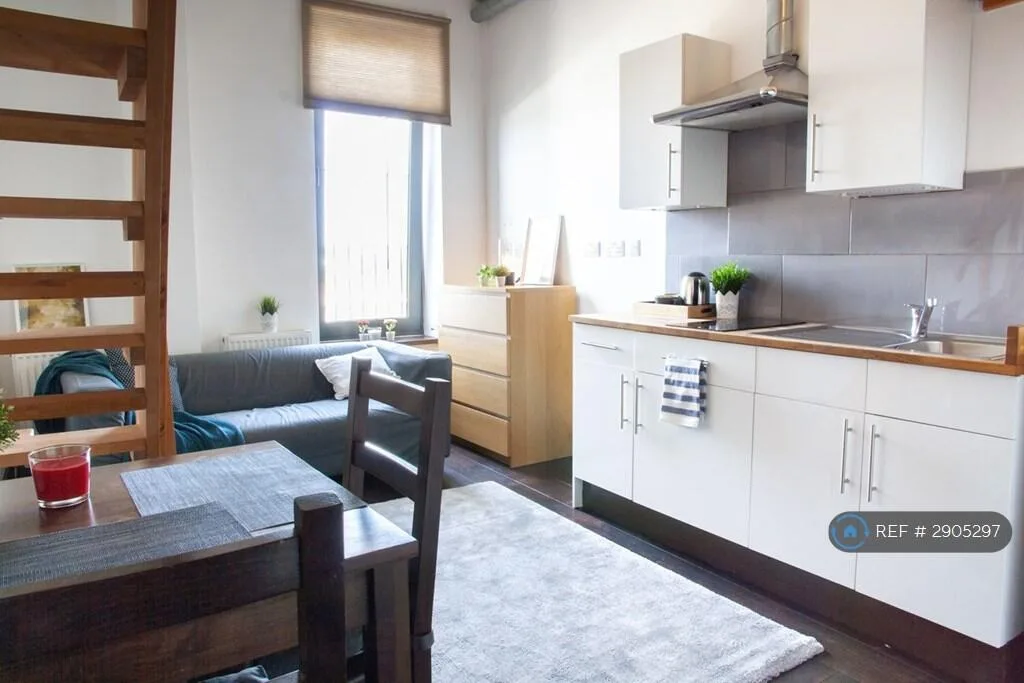 Studio flat for rent