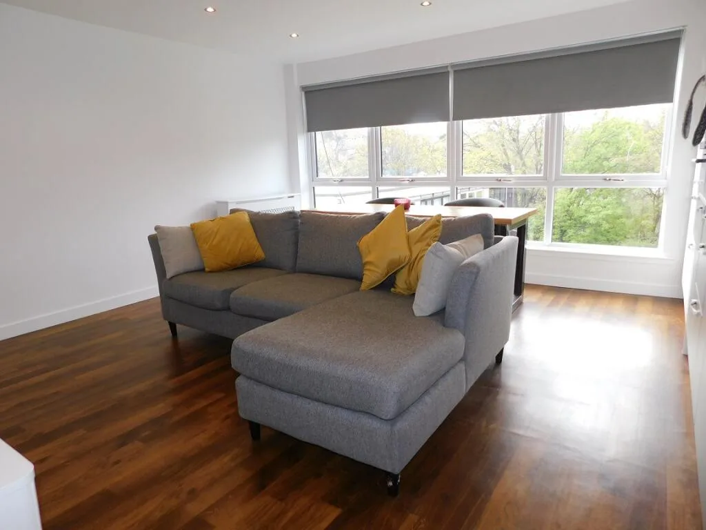 2 bedroom duplex for rent