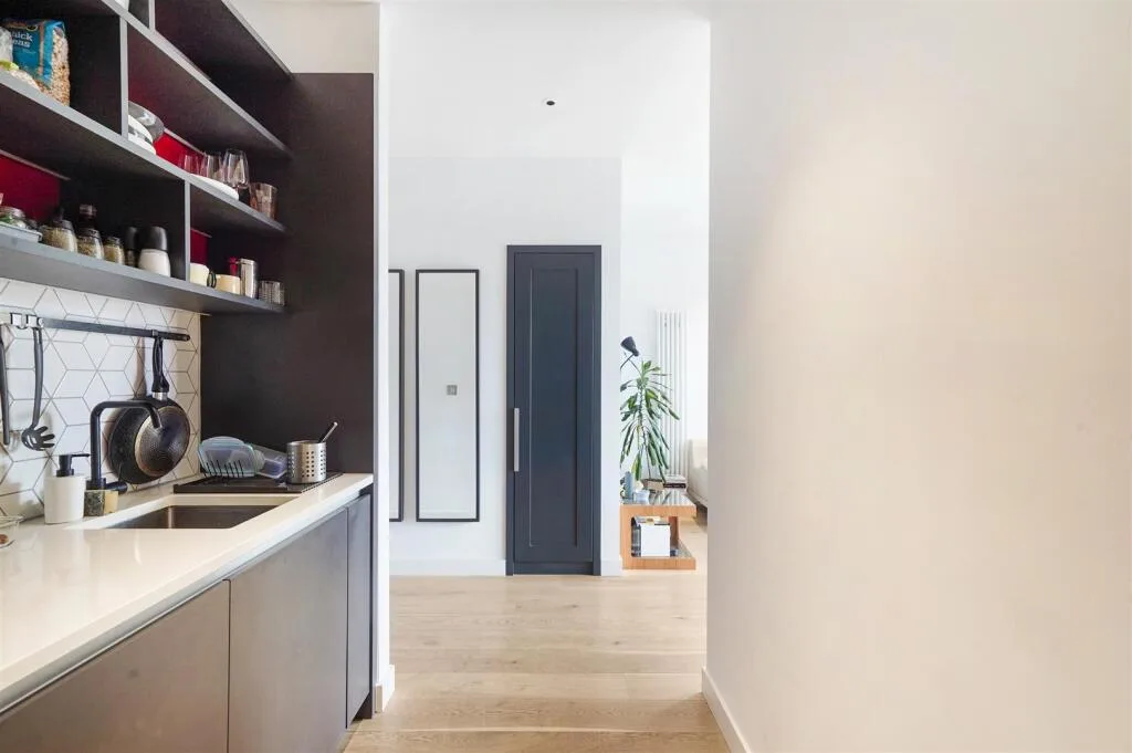 Studio flat for rent