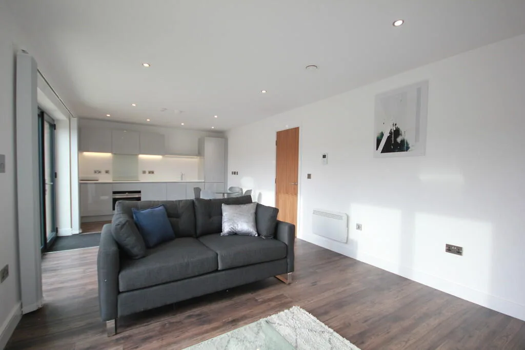 2 bedroom penthouse for rent