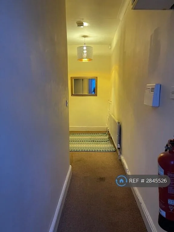 1 bedroom house share for rent
