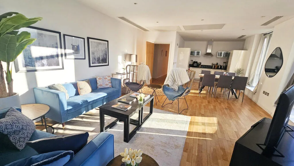 2 bedroom penthouse for rent
