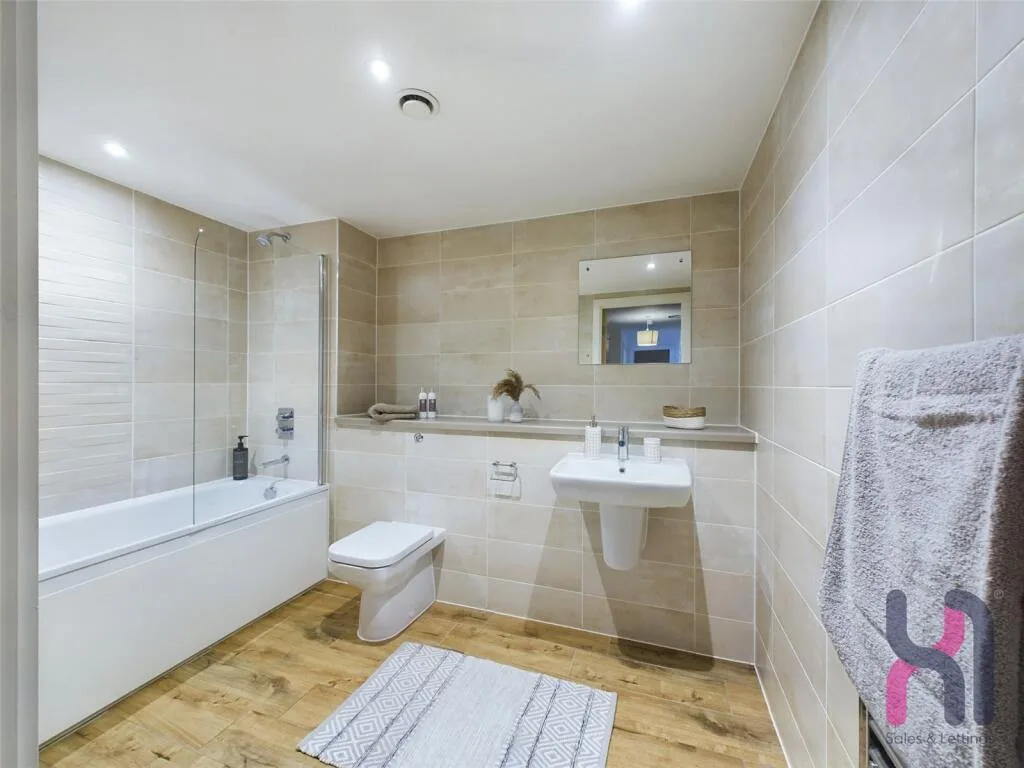 2 bedroom flat for rent