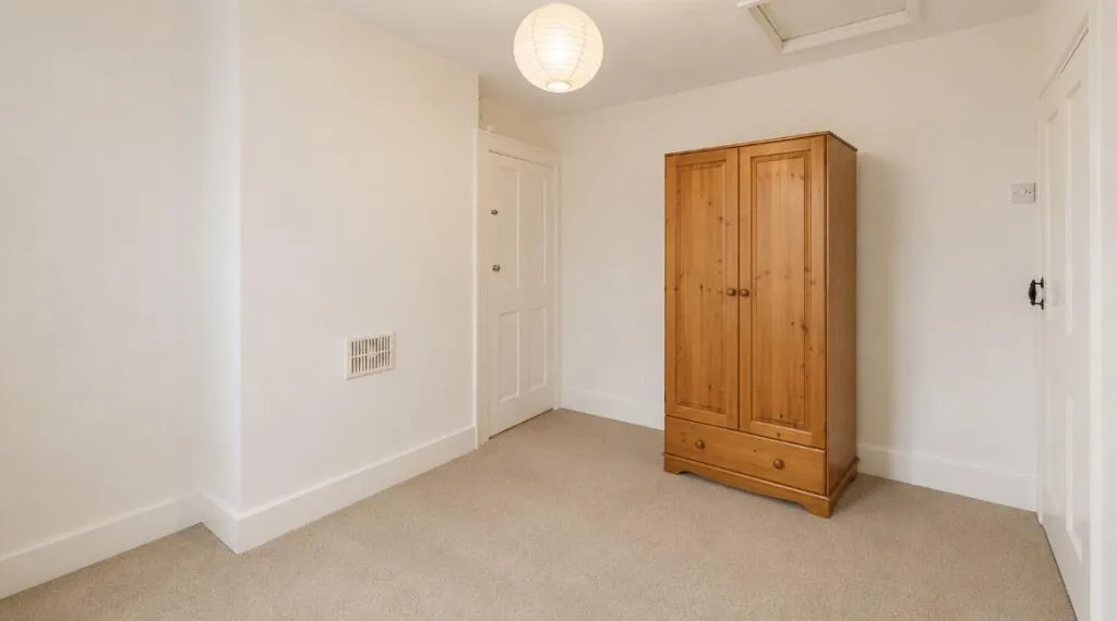 2 bedroom house for rent
