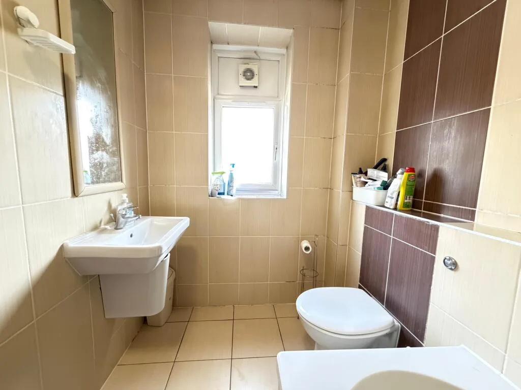3 bedroom flat for rent