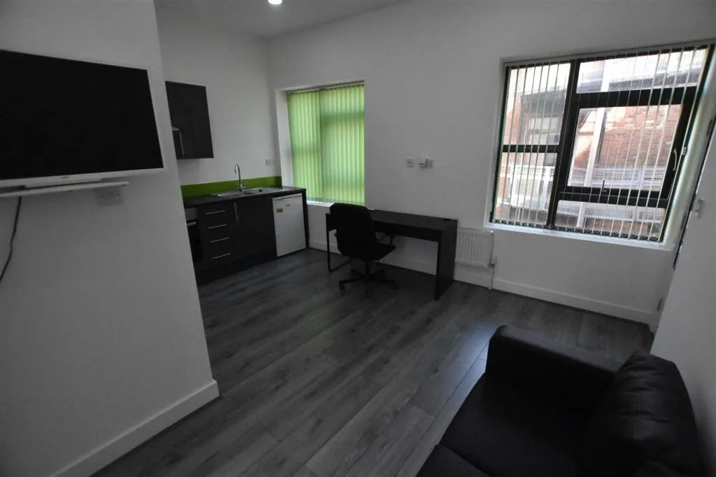 Studio apartment for rent