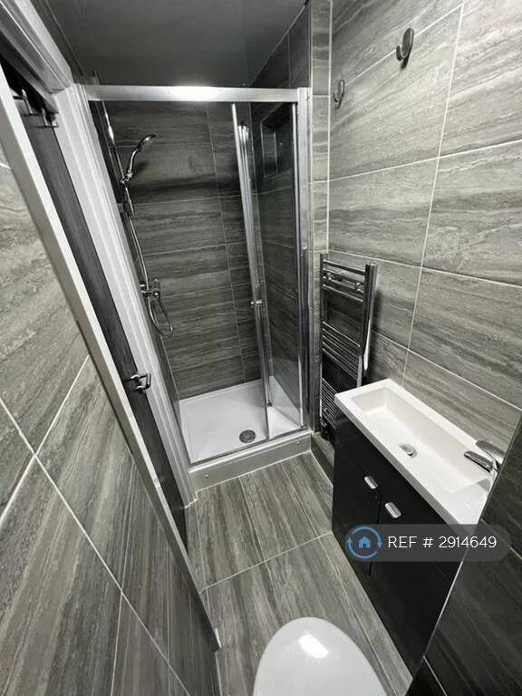 4 bedroom flat for rent