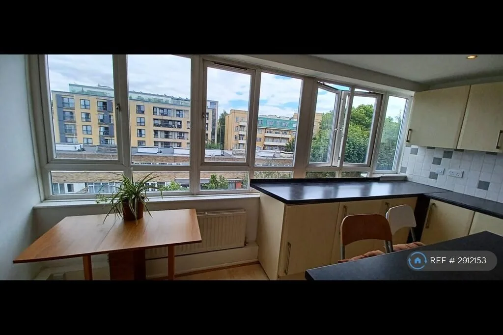 3 bedroom maisonette for rent