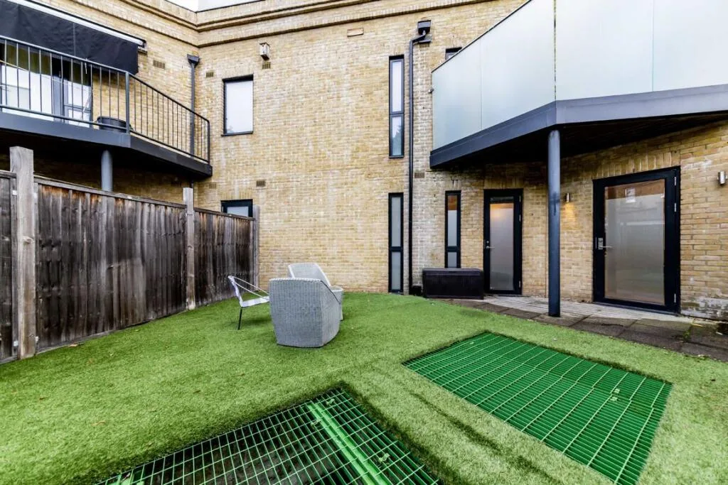 3 bedroom flat for rent