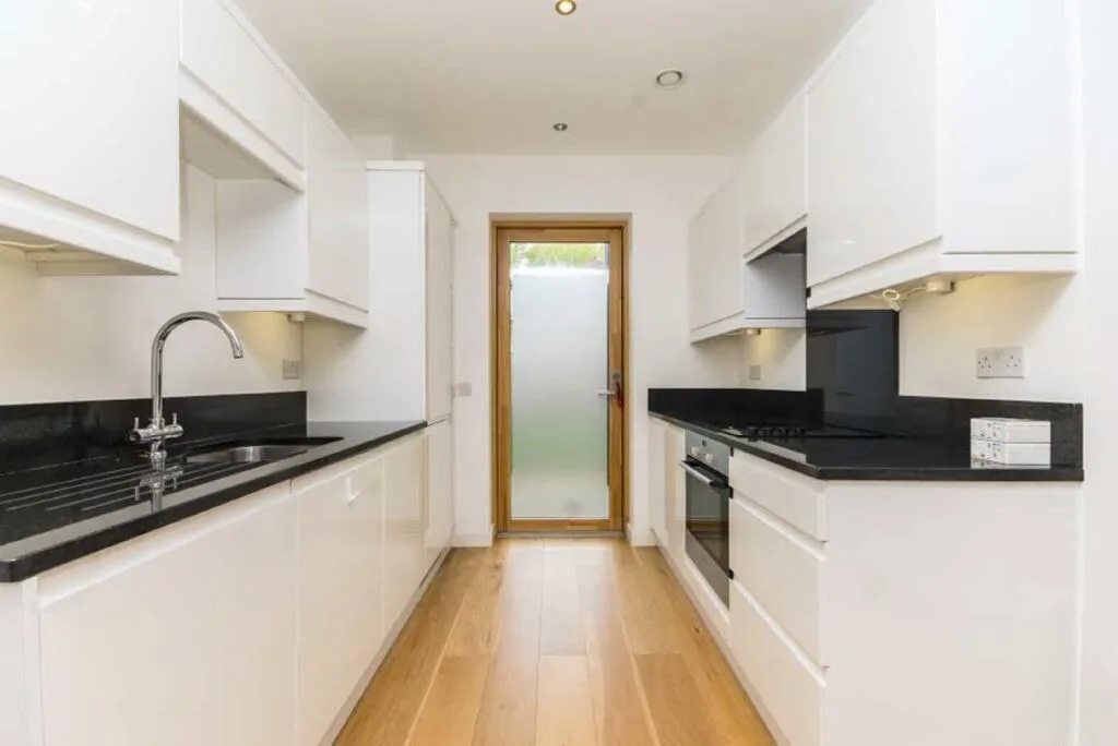 3 bedroom flat for rent
