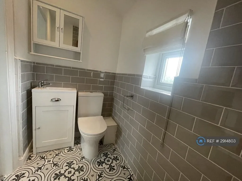 4 bedroom terraced house for rent