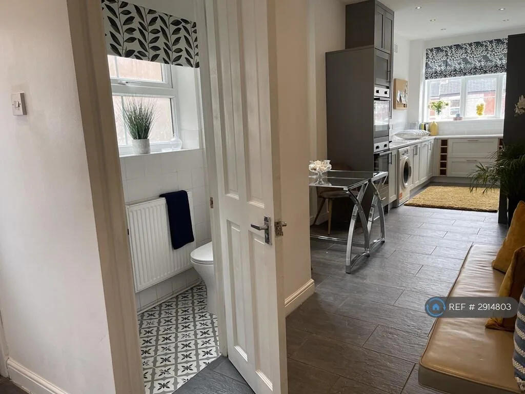 4 bedroom terraced house for rent