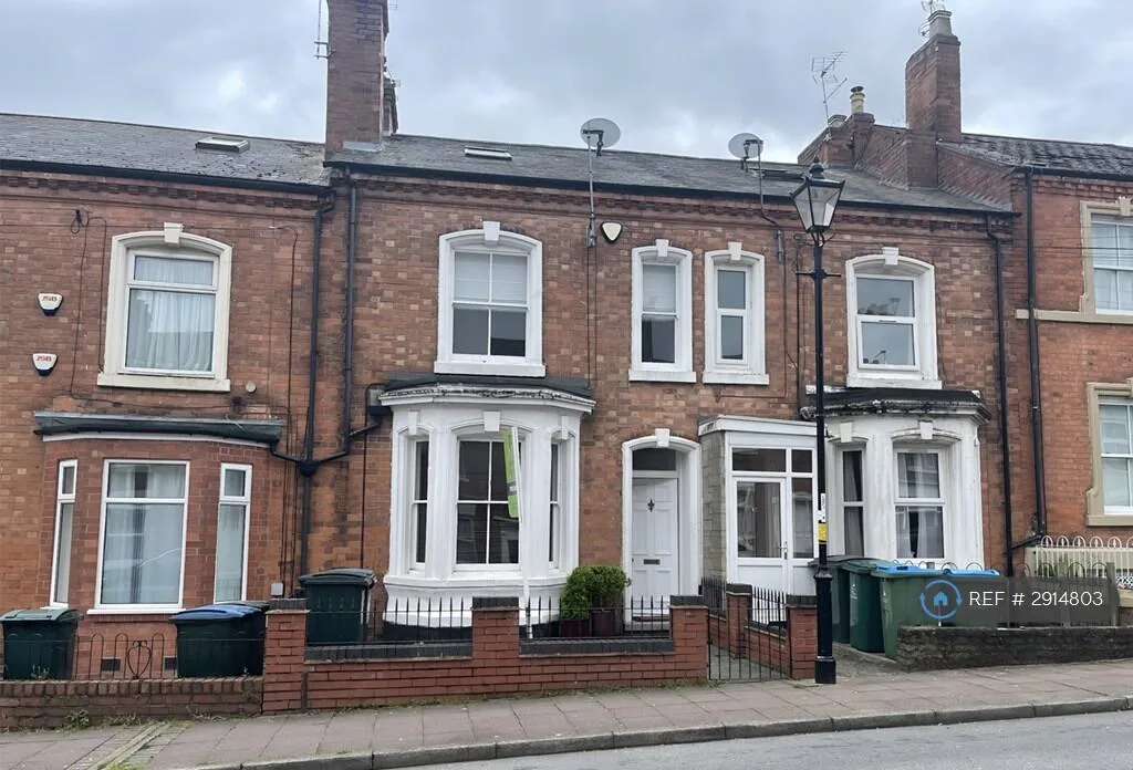 4 bedroom terraced house for rent