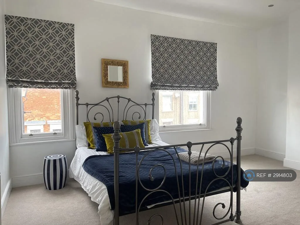 4 bedroom terraced house for rent