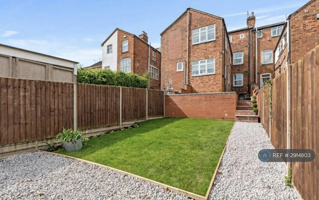 4 bedroom terraced house for rent