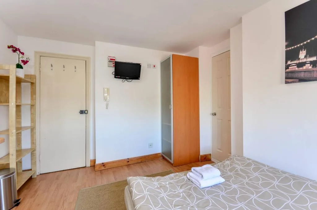 Studio flat for rent