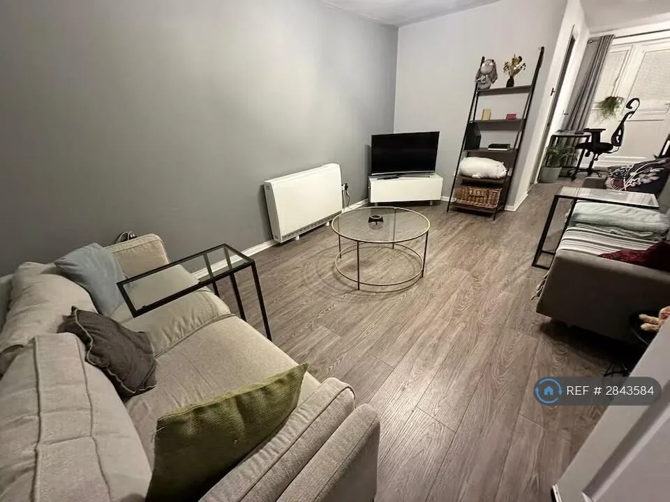 3 bedroom detached house for rent