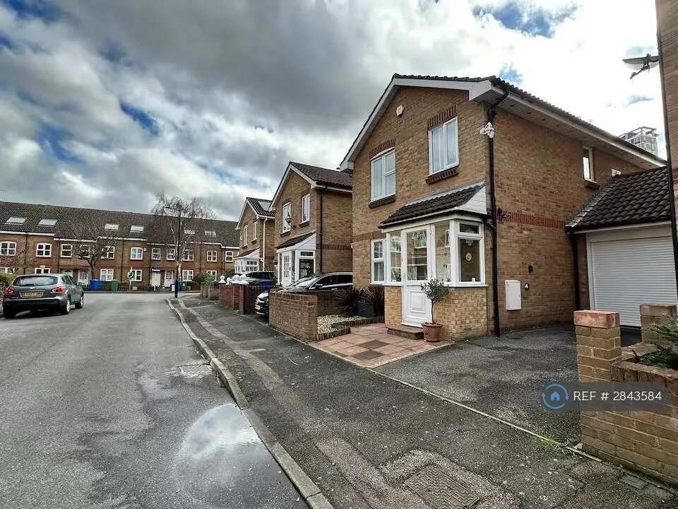 3 bedroom detached house for rent